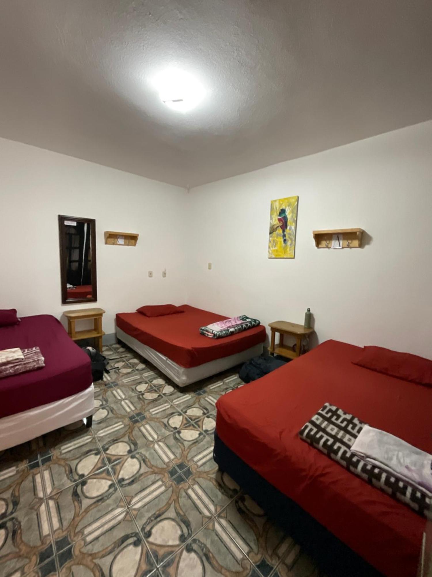Mandala'S Hostal Сан-Педро-ла-Лагуна Екстер'єр фото