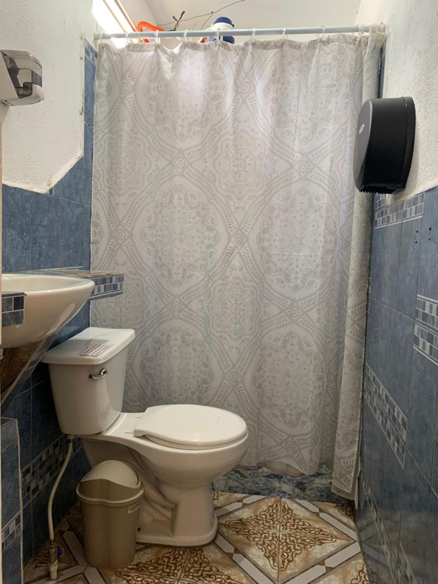 Mandala'S Hostal Сан-Педро-ла-Лагуна Екстер'єр фото