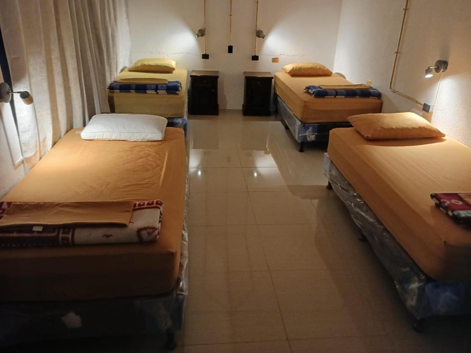 Mandala'S Hostal Сан-Педро-ла-Лагуна Екстер'єр фото